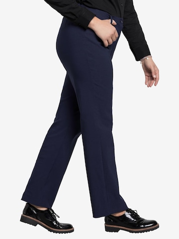 SHEEGO Slimfit Hose in Blau