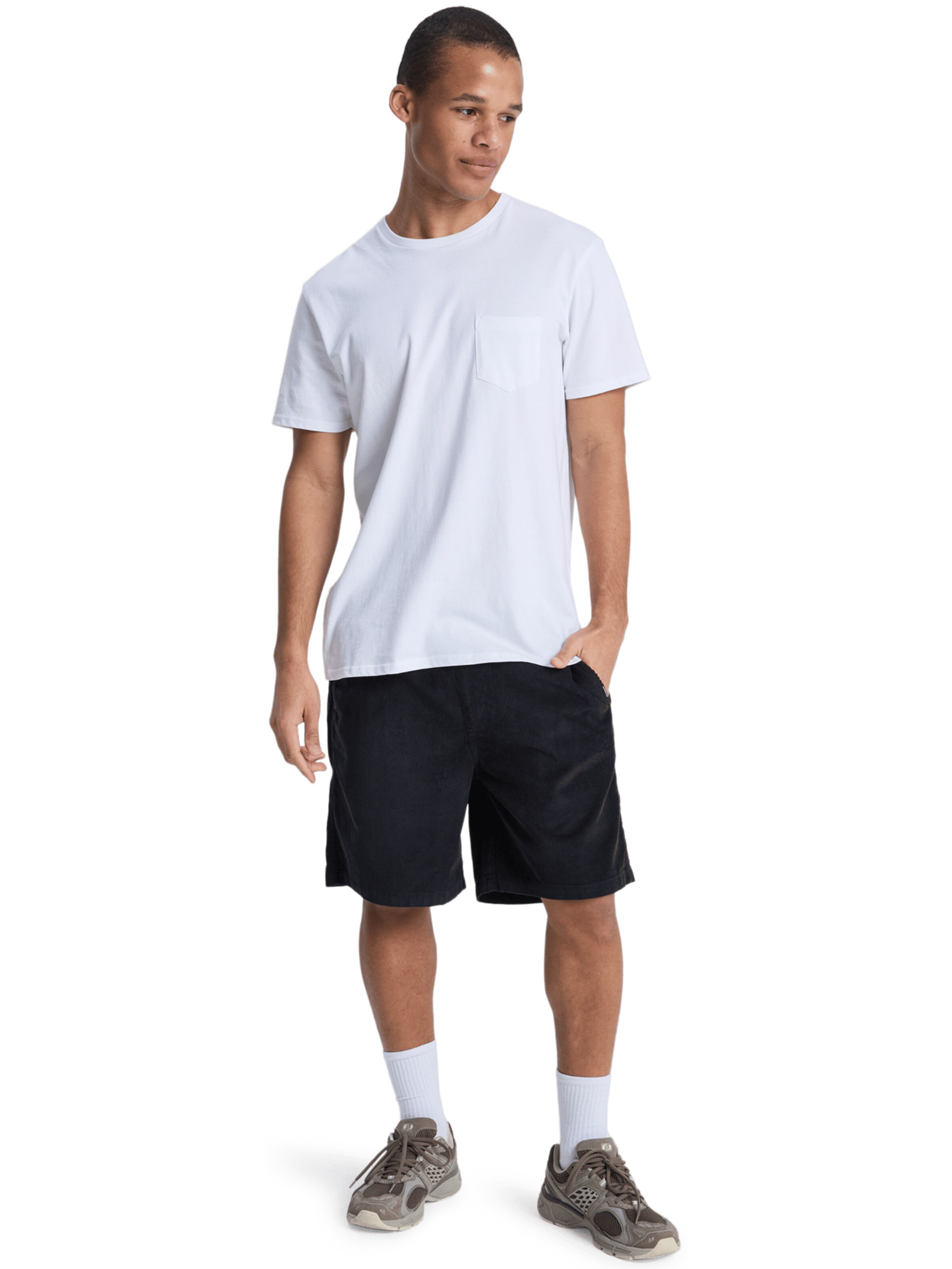 QUIKSILVER Loose fit Workout Pants 'Taxer 18' in Black