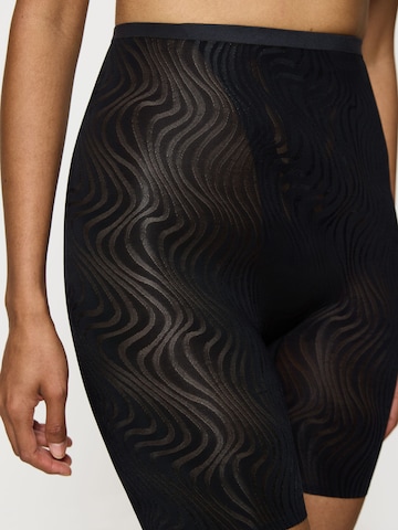 Pantalon modelant ' Smart Ellipse Panty ' TRIUMPH en noir