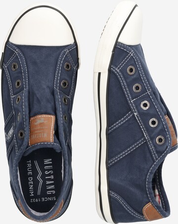 MUSTANG Slip-on in Blauw