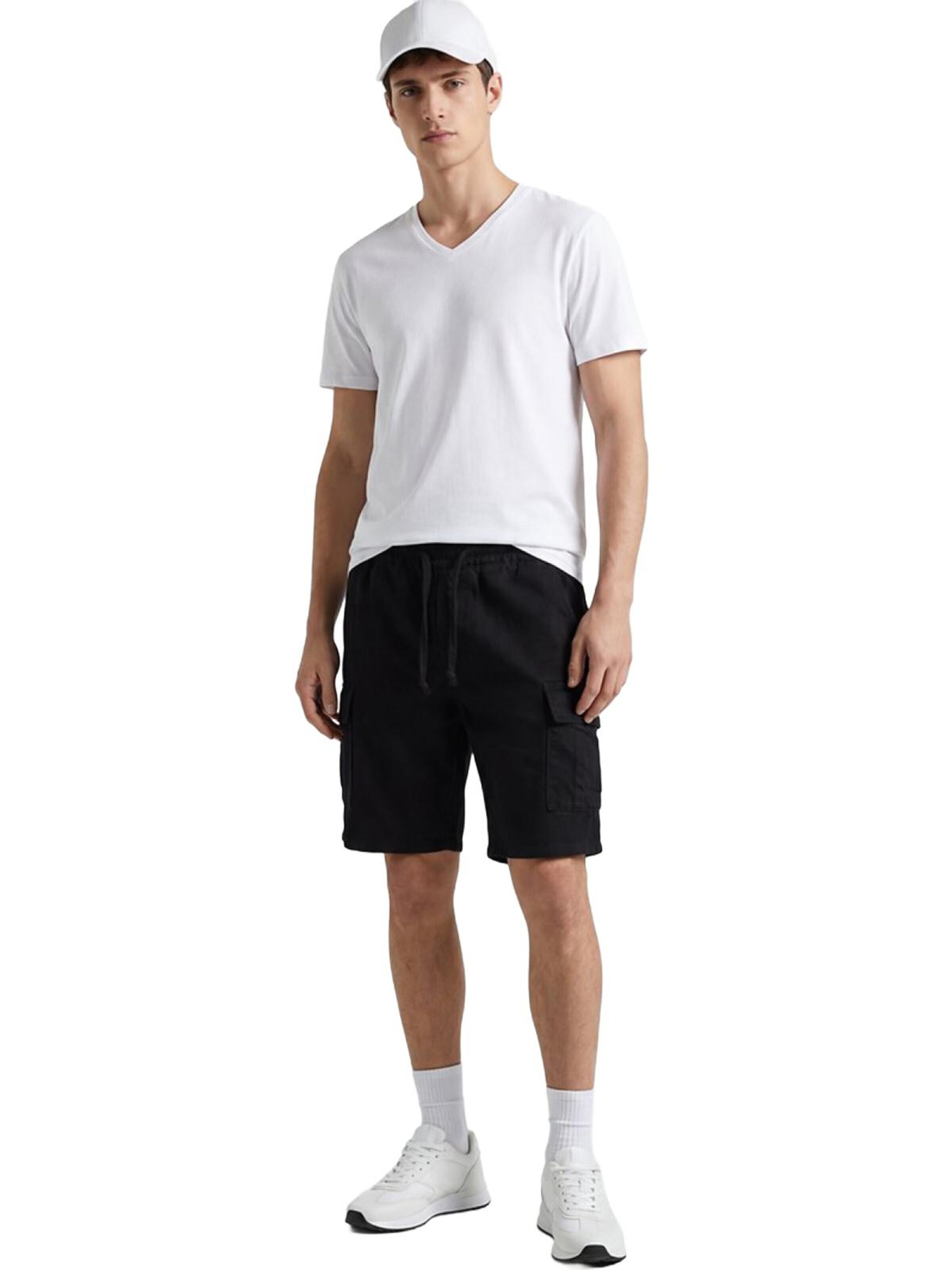 T-Shirt 'Stretch V-Neck T-Shirt' LTB Jeans en blanc : devant