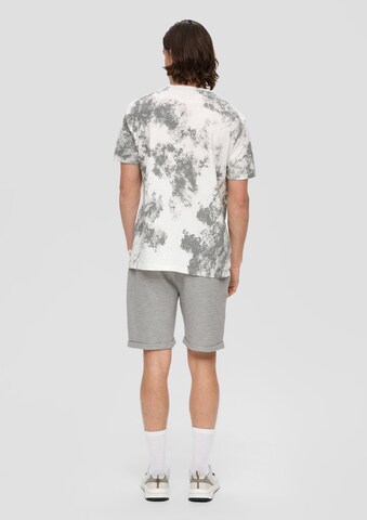 QS Regular Shorts in Grau