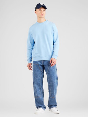 Sweat-shirt 'BAARO' ARMEDANGELS en bleu