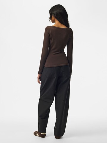 PIECES Shirt 'PCSof' in Braun