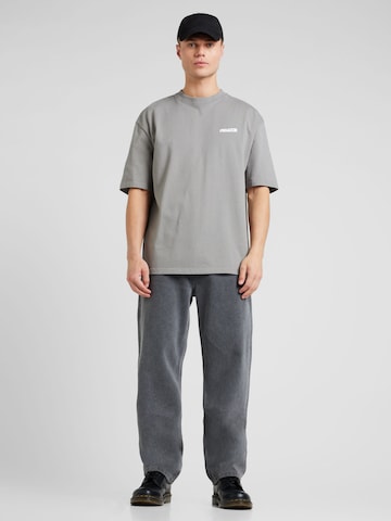 Pegador T-Shirt 'BASS' in Grau