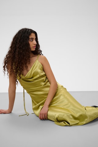 SOAKED IN LUXURY Šaty 'SLKavalla' – zelená