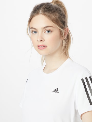 Maglia funzionale 'Own The Run' di ADIDAS SPORTSWEAR in bianco