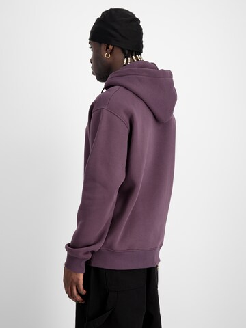 Coupe regular Sweat-shirt ALPHA INDUSTRIES en violet
