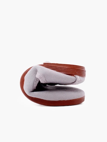 Sneaker di Pisamonas in grigio