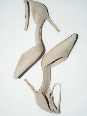 Estro Pumps '885-5' in Beige
