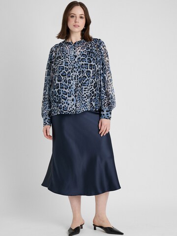 Camicia da donna 'Eliane' di Guido Maria Kretschmer Curvy in blu