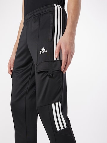ADIDAS SPORTSWEAR Slimfit Spodnie sportowe 'Tiro' w kolorze czarny