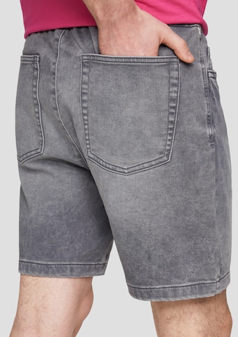 Regular Jean QS en gris