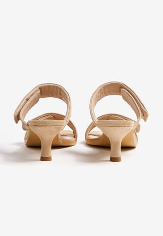 LLOYD Sandals in Beige