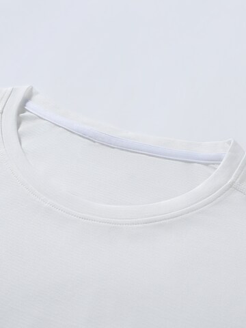 YOUTHUP Performance Shirt 'Feuchttrans' in White