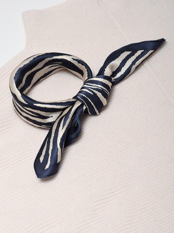 MayTree Scarf 'Seidentuch Zebra' in Blue