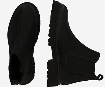 Copenhagen Chelsea Boots in Black