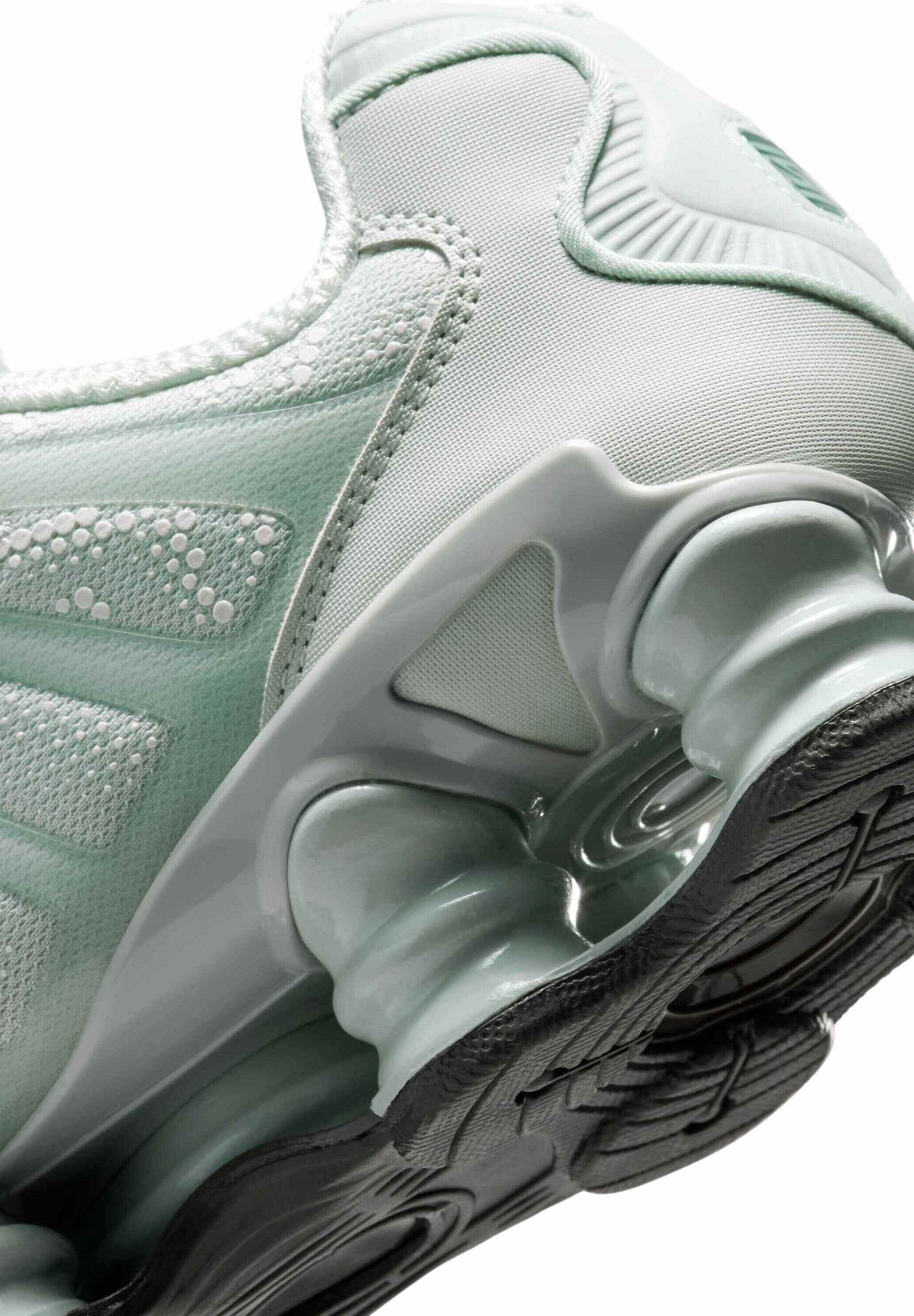 Nike Sportswear - Zapatillas deportivas bajas 'Shox' en gris