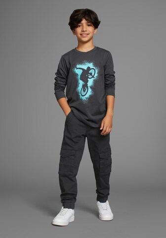 KangaROOS Tapered Pants in Black