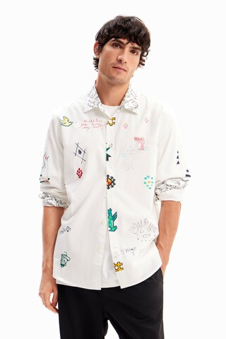 Desigual Regular fit Риза в бяло: отпред