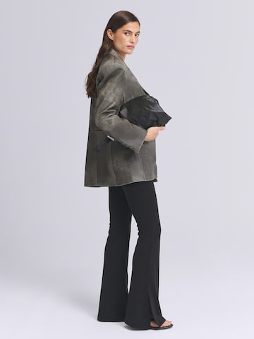 AEMMI Blazer in Grey