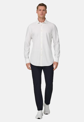 Coupe regular Chemise Boggi Milano en blanc
