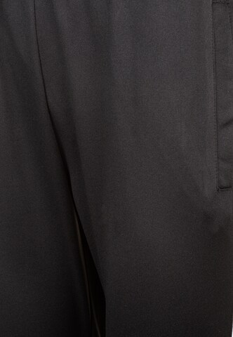 Athlecia Tapered Sweathose 'Sella' in Schwarz