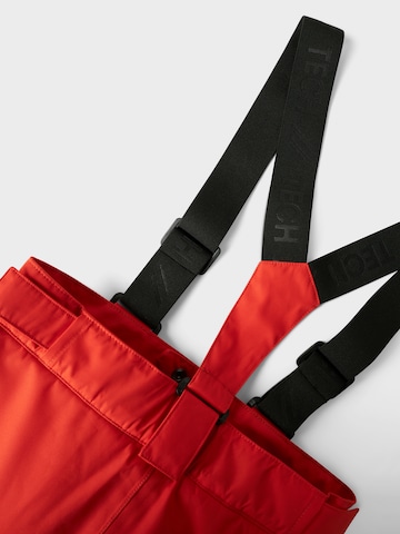 NAME IT Regular Functionele broek 'NKNSLOPE10' in Rood