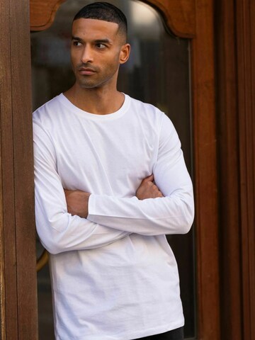 Coupe regular Chemise ' Basic Long ' TEESHOPPEN en blanc