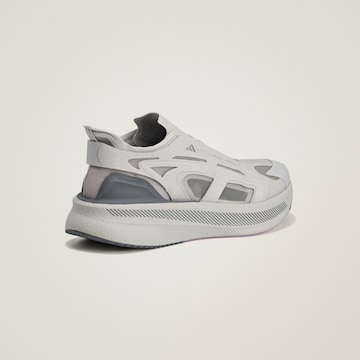 ADIDAS BY STELLA MCCARTNEY - Zapatillas de running 'Ultraboost 5' en gris