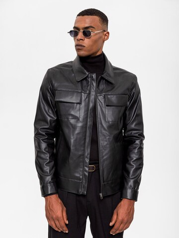 Antioch Between-season jacket in Black