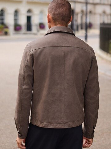 Next Преходно яке в кафяво