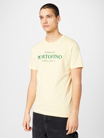 Harmony Paris T-shirt 'PORTOFINO TENNIS' i gul: framsida