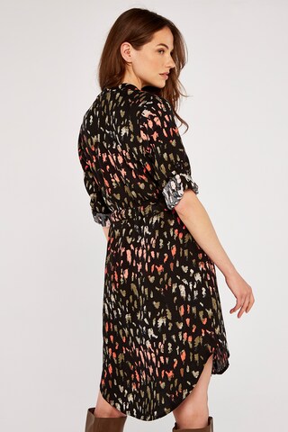 Apricot Kleid in Mischfarben