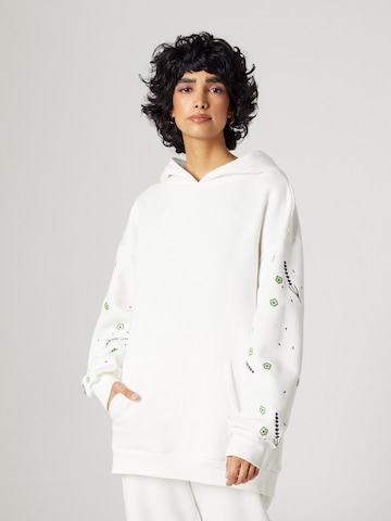 florence by mills exclusive for ABOUT YOU Hoodie 'Pine' in Lila: predná strana