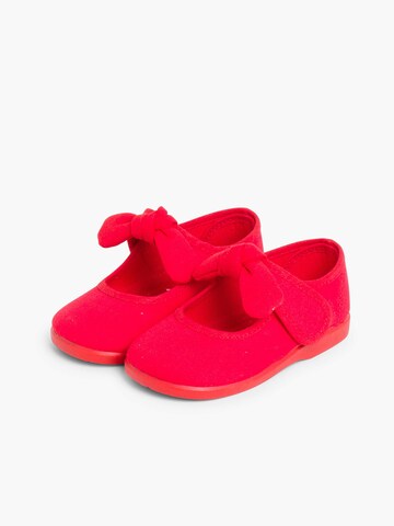 Ballerina di Pisamonas in rosso