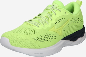 Scarpa da corsa 'WAVE REVOLT' di MIZUNO in verde: frontale