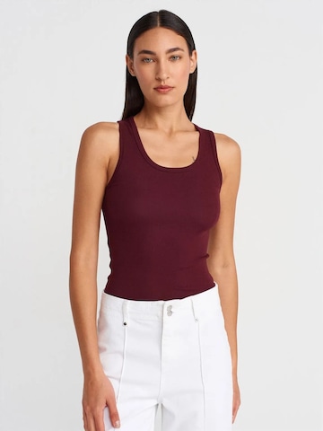Dilvin Blouse in Red: front