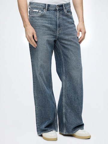 Calvin Klein Jeans Loosefit Τζιν σε μπλε: μπροστά
