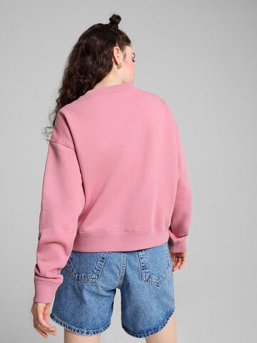 PUMA Sweatshirt 'Squad' in Pink