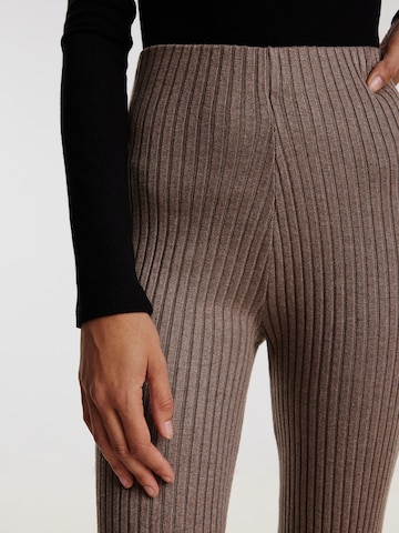 EDITED Flared Pants 'NOHEA' in Beige