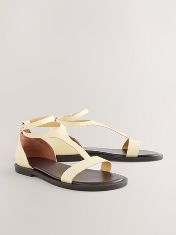 Next - Sandalias con hebilla 'Forever Comfort' en amarillo