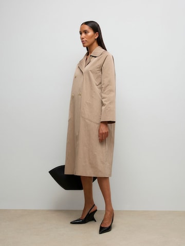 VERO MODA Overgangsfrakke 'AWAuden' i beige: forside