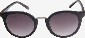 Leslii Sunglasses in Black: front