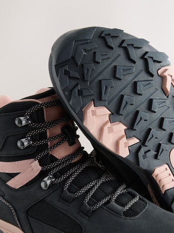 Stivaletto stringato 'Forever Comfort®' di Next in nero