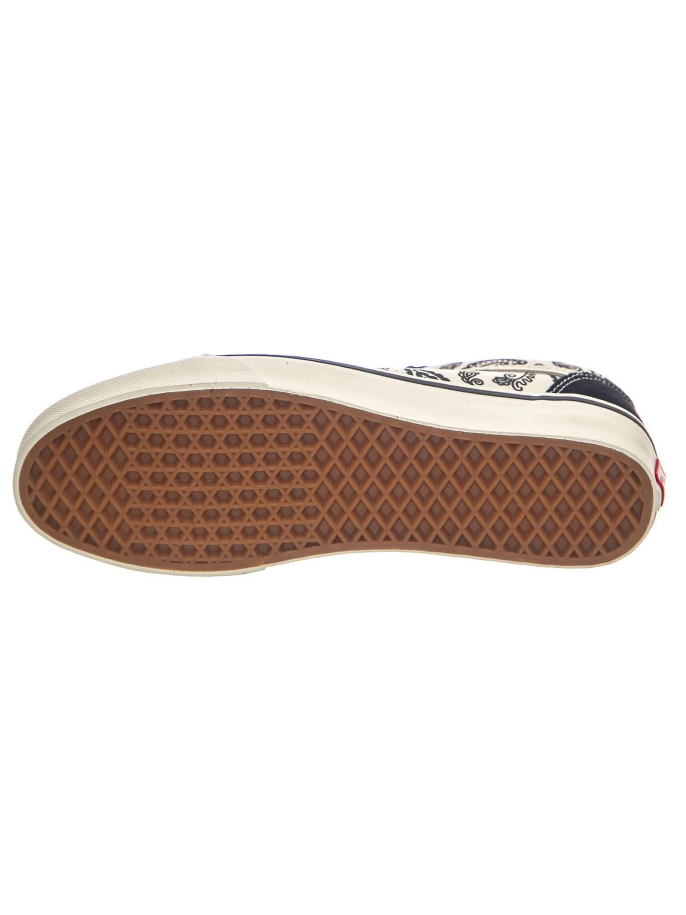 VANS Athletic lace-up shoe in Mixed colours