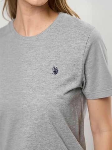 Top ' UWLeika ' de la U.S. POLO ASSN. pe gri