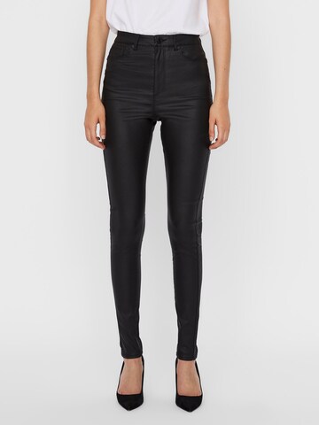 Skinny Jeans 'Loa' de la VERO MODA pe negru: față