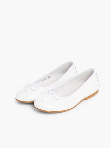 Pisamonas Ballerina's in Wit