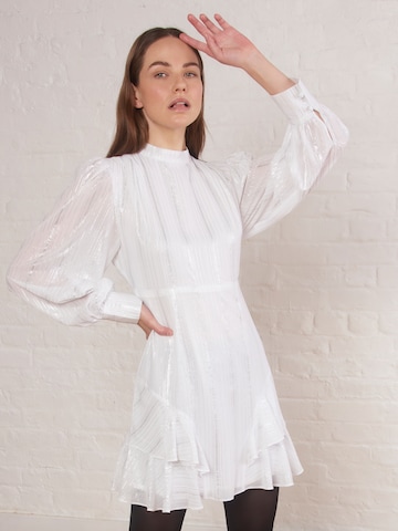 Aligne Kleid 'Emora' in Weiß: front